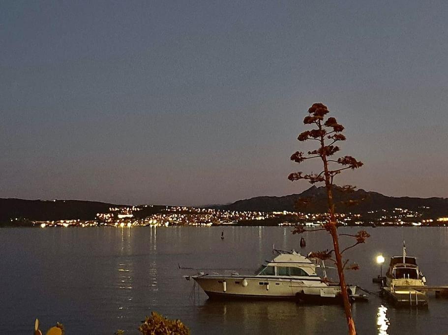 Villetta La Conchiglia La Maddalena  Exteriör bild