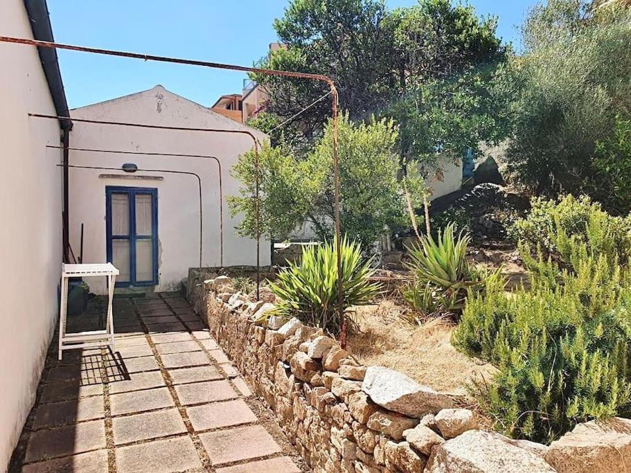 Villetta La Conchiglia La Maddalena  Exteriör bild